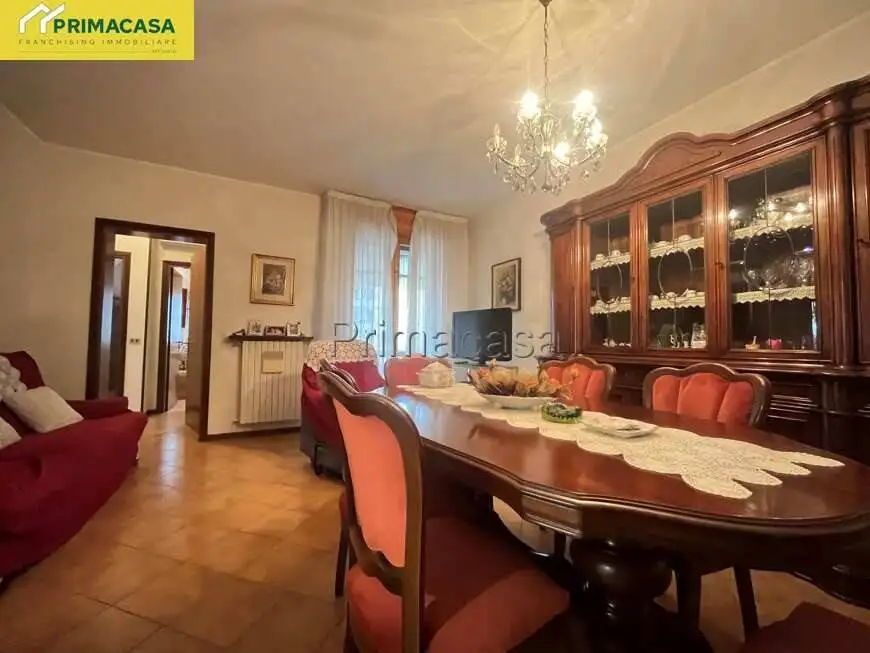 Quadrilocale buono stato, primo piano, Centro, Fabbrico - foto 2