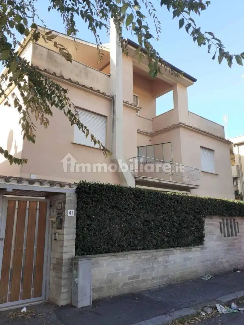 Appartamento in vendita a Ladispoli