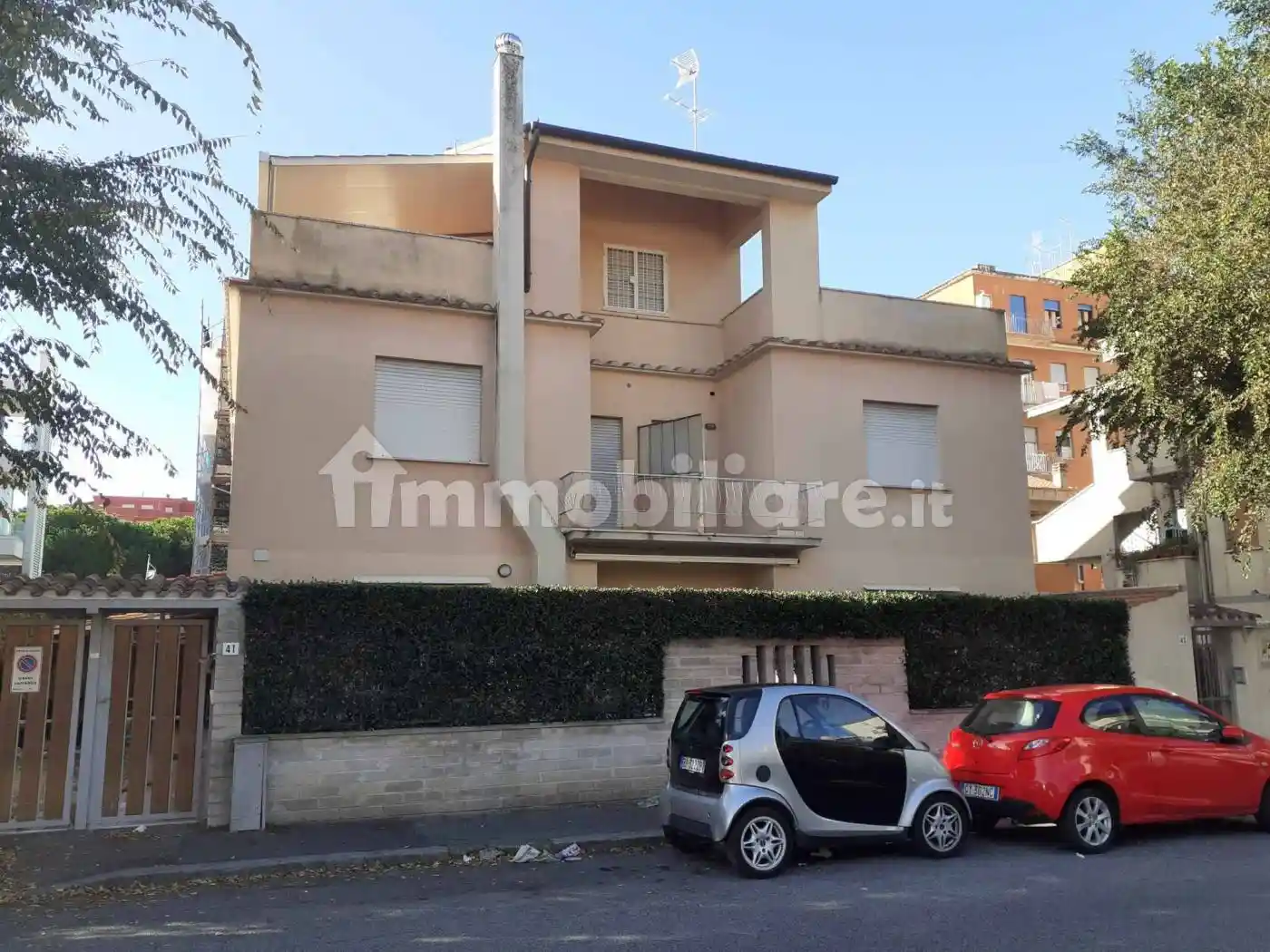 Trilocale via Fiume 43, Centro, Ladispoli - foto 2