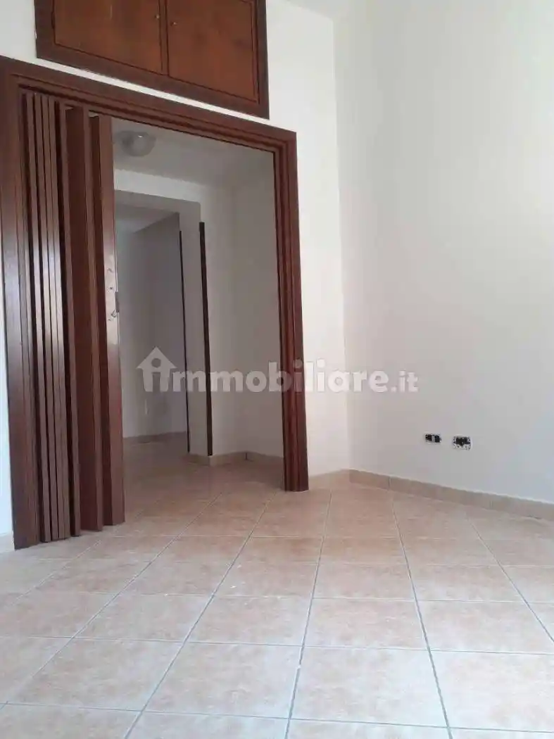 Trilocale via Fiume 43, Centro, Ladispoli - foto 4