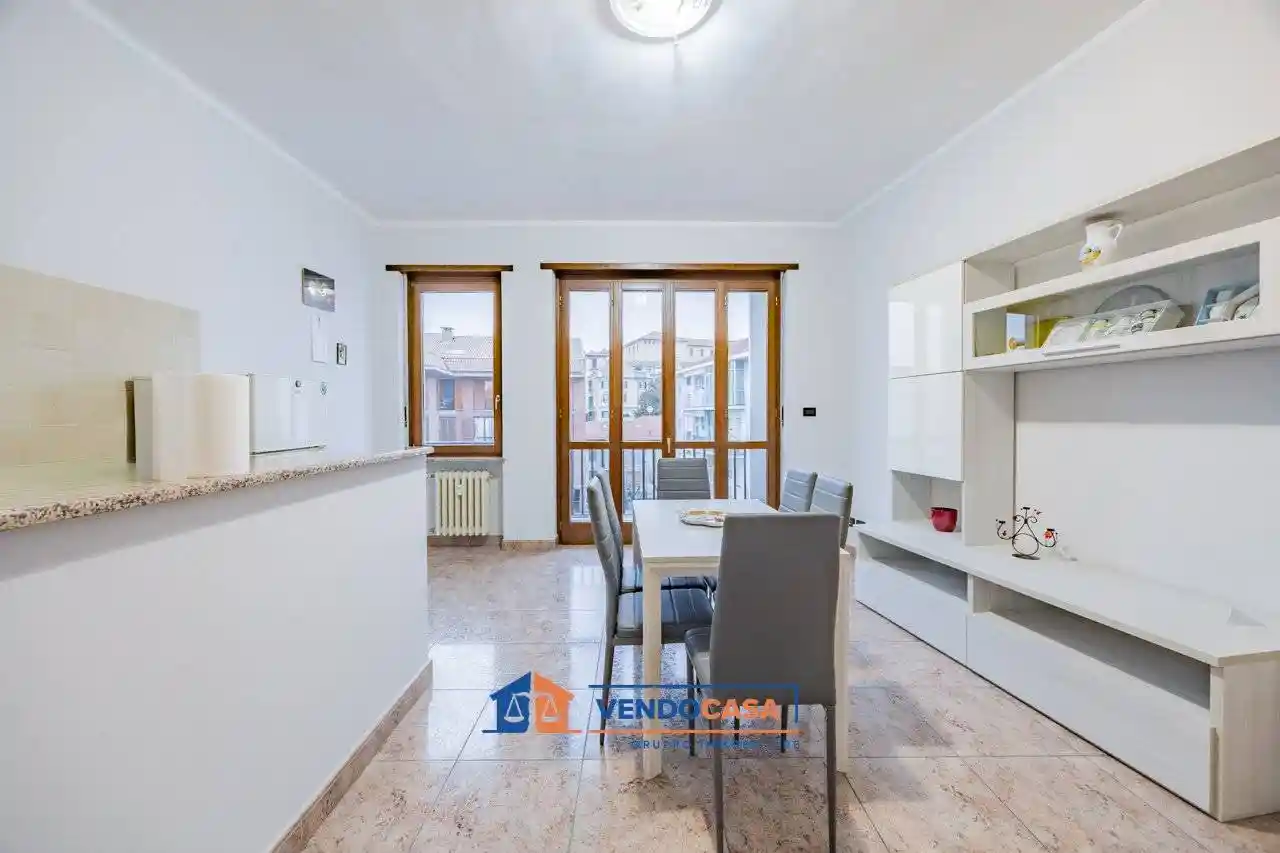 Trilocale via Camillo Benso di Cavour 15, Centro Storico, Moncalieri - foto 3