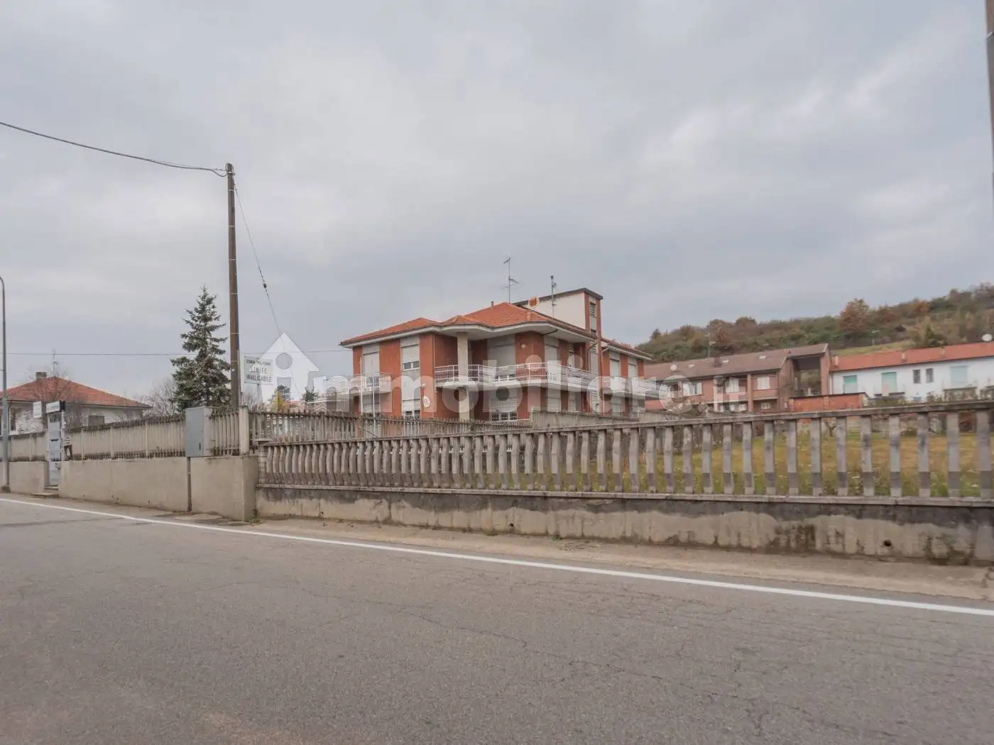 Villa in vendita a Baldichieri d'Asti