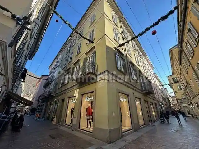 Appartamento in affitto a Como