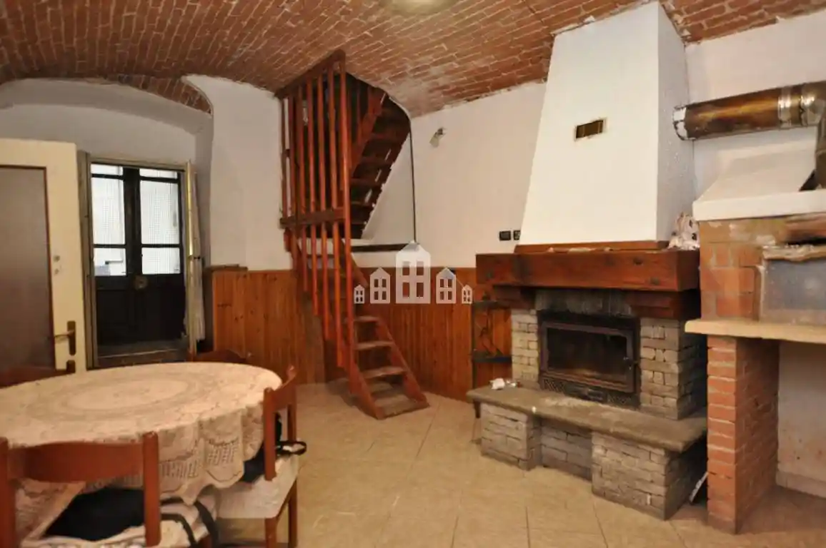 Trilocale via Gorizia 21, Centro, Cuorgnè - foto 5