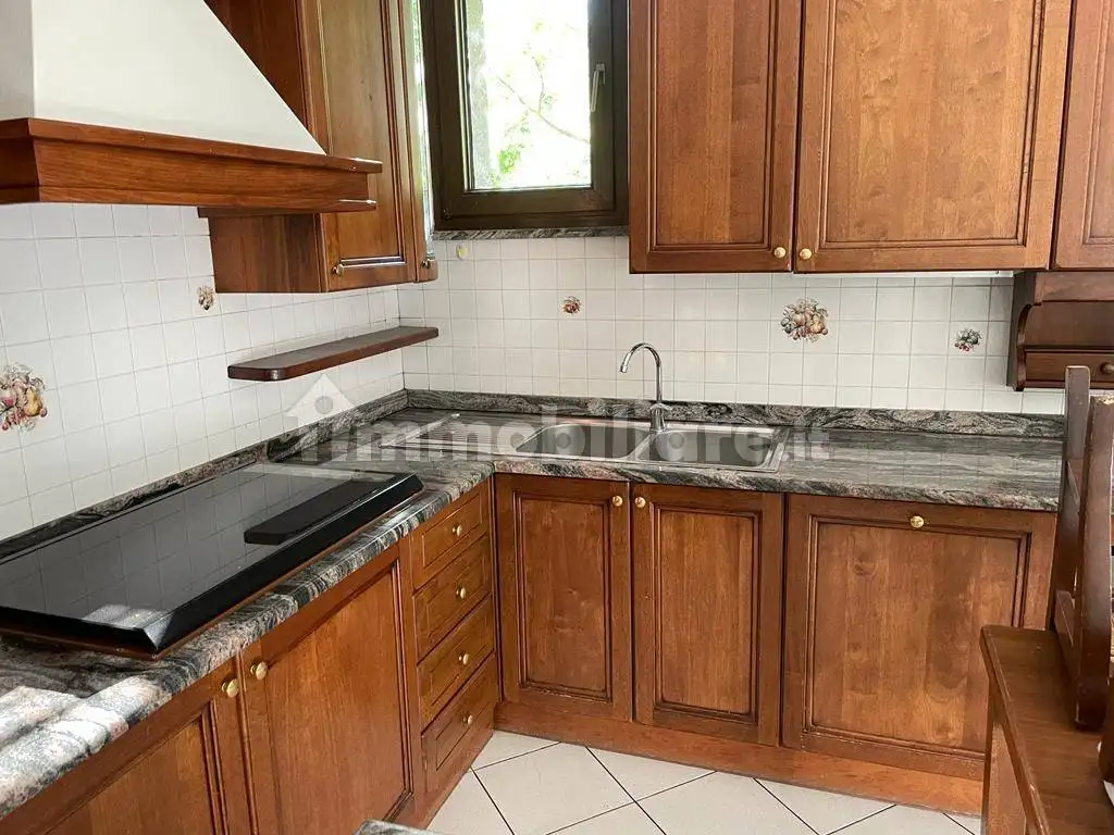 Trilocale via Monte Grivola 14, Centro, Aosta - foto 4