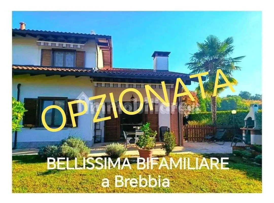 Villa in vendita a Brebbia