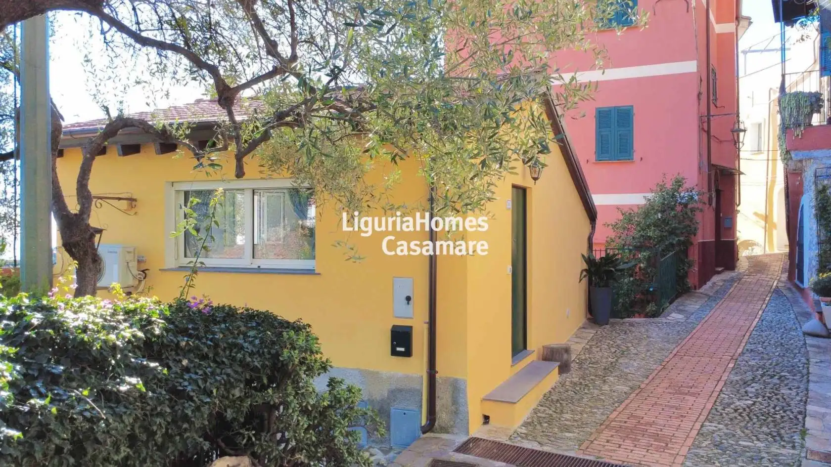 Appartamento in vendita a Pompeiana