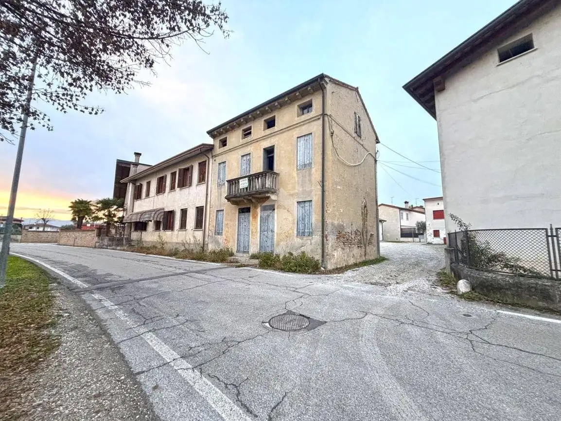 Rustico - Casale in vendita a Fontaniva