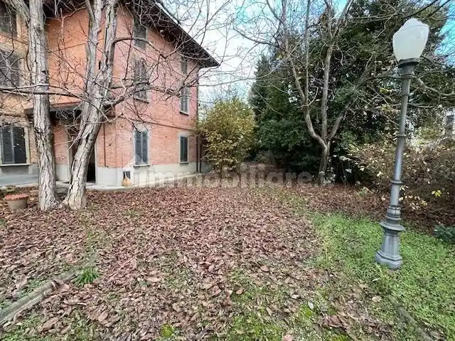 Villa plurifamiliare, da ristrutturare, 315 m², Paradigna - Centro Torri, Parma - foto 2