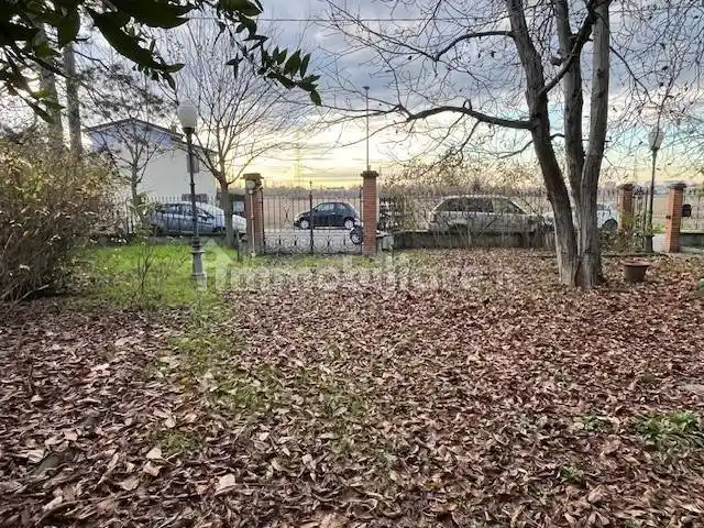 Villa plurifamiliare, da ristrutturare, 315 m², Paradigna - Centro Torri, Parma - foto 3