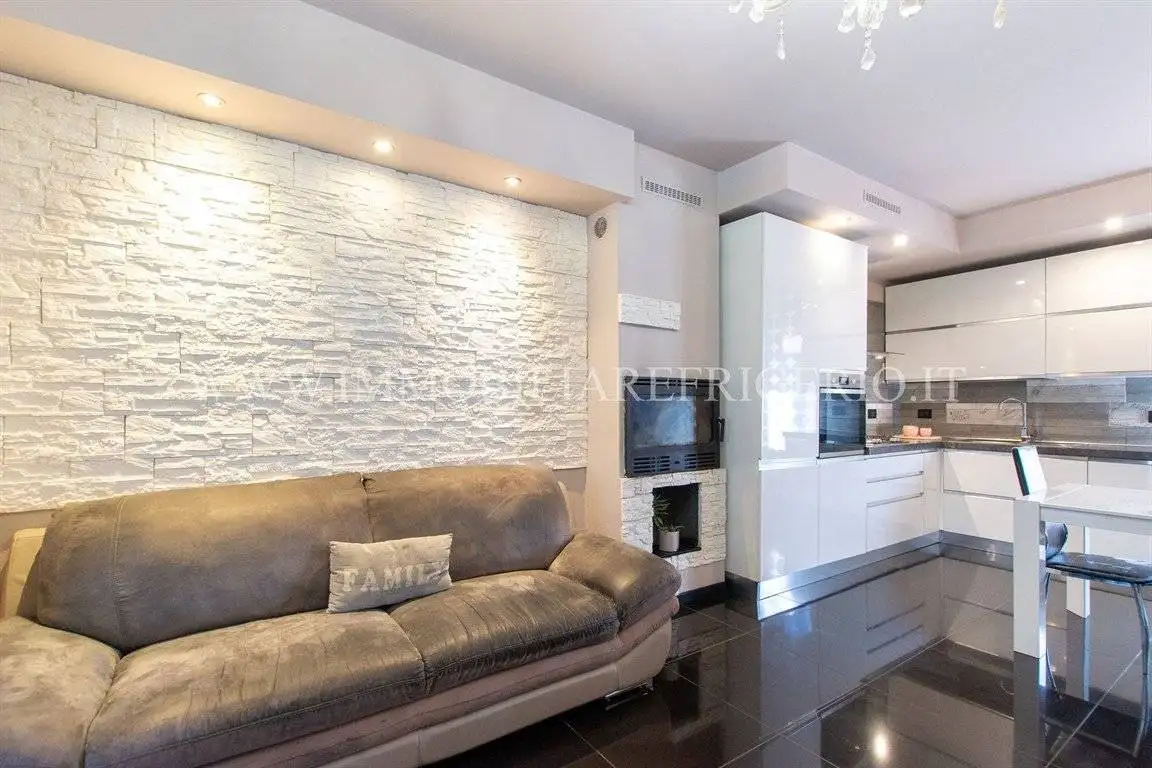 Trilocale via V Alpini 1, Centro, Cisano Bergamasco - foto 2