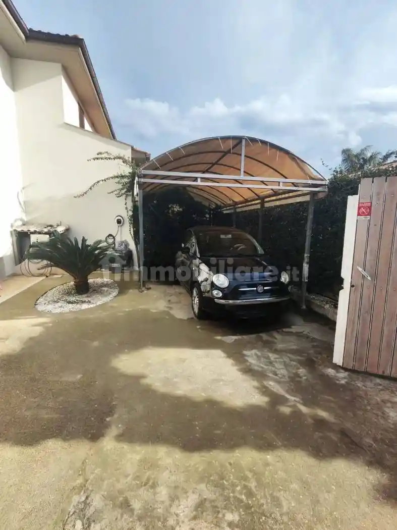 Villa bifamiliare viale Nevada, Miami, Ladispoli - foto 4