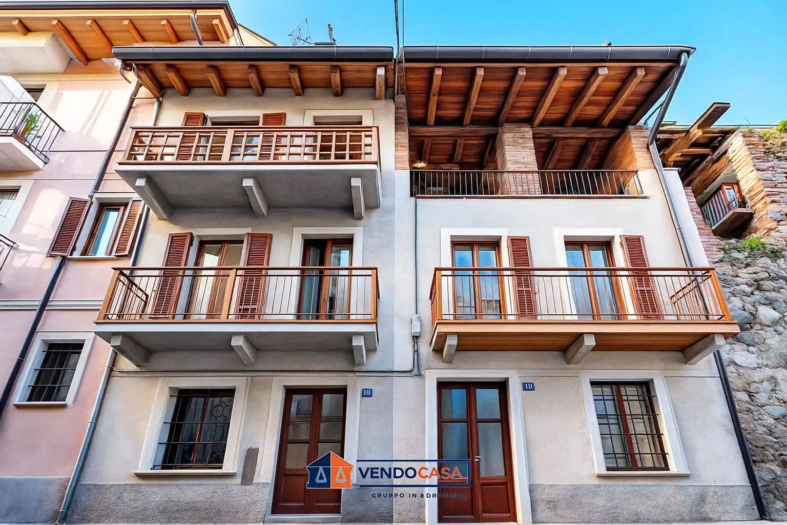 Palazzo - Edificio in vendita a Feletto