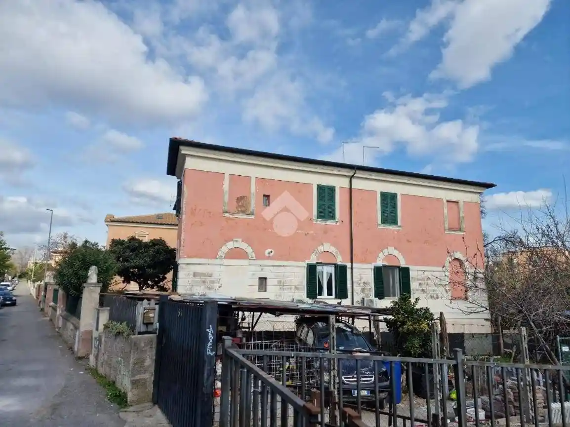 Trilocale via dell'Acqua Felice 55, Arco di Travertino, Roma - foto 4