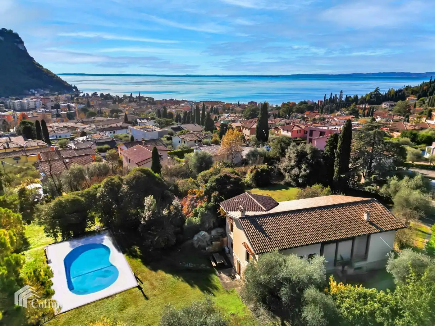 Villa in vendita a Garda