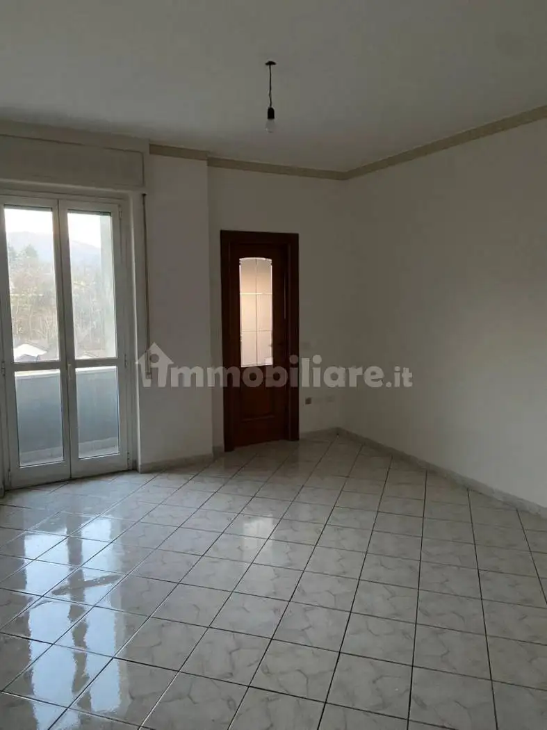 Appartamento in affitto a Saltrio