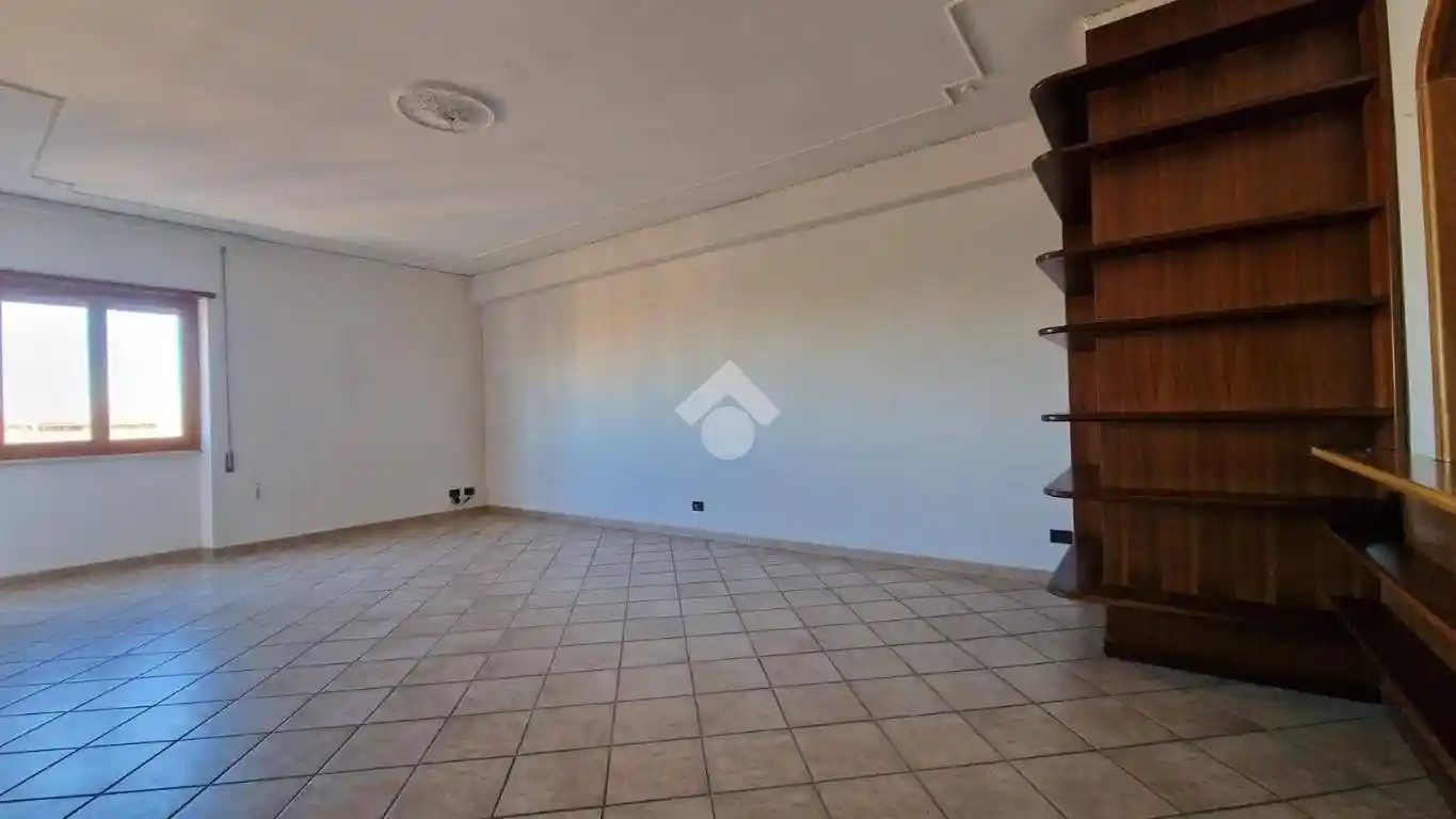 Trilocale viale Xviii Dicembre 42, Centro Storico, Latina - foto 4