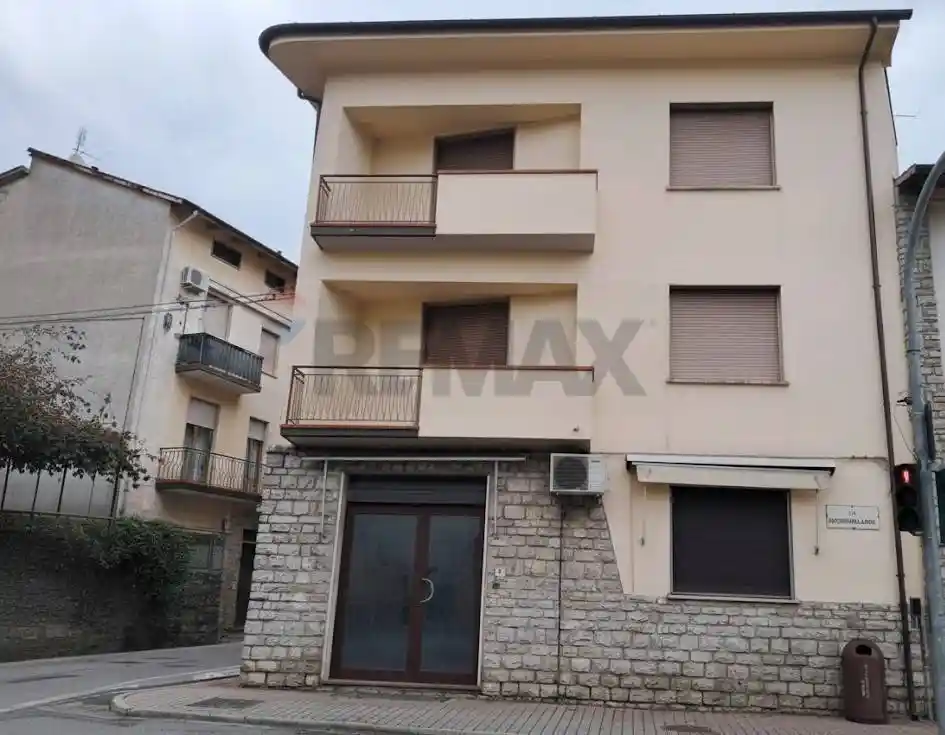 Casa indipendente in vendita a Pratovecchio e Stia