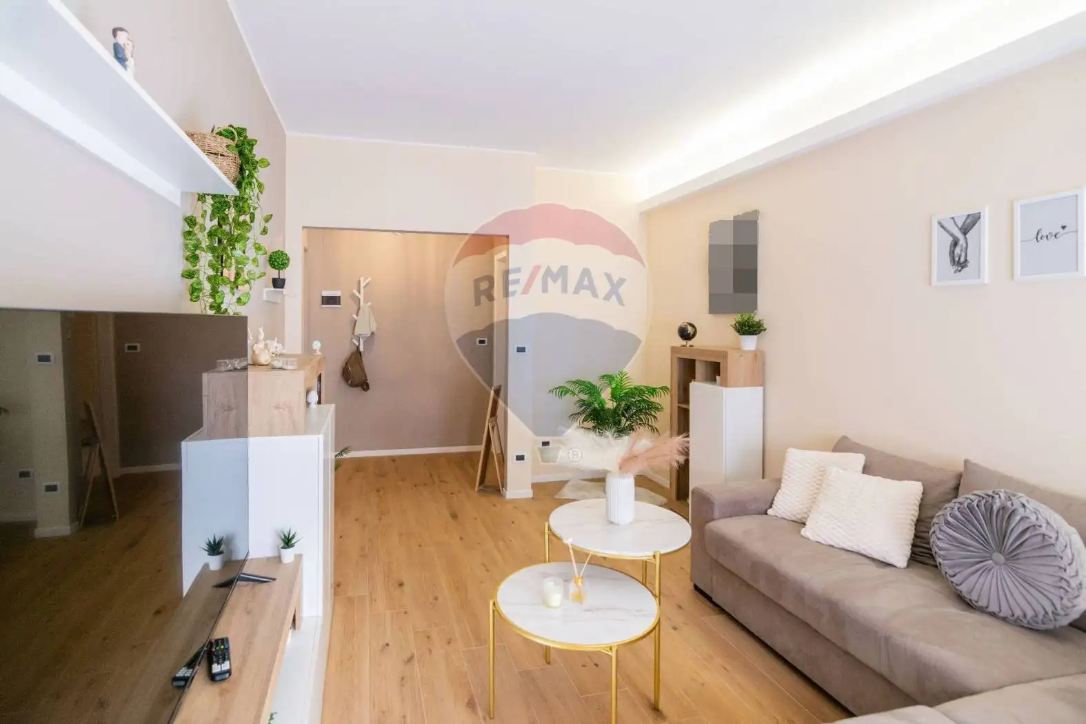 Quadrilocale via San Gaetano 21, Centro, Camporotondo Etneo - foto 2