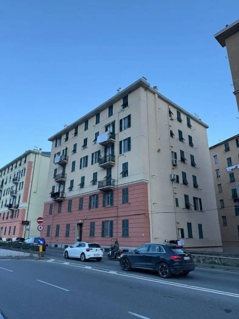 Appartamento in vendita a Genova