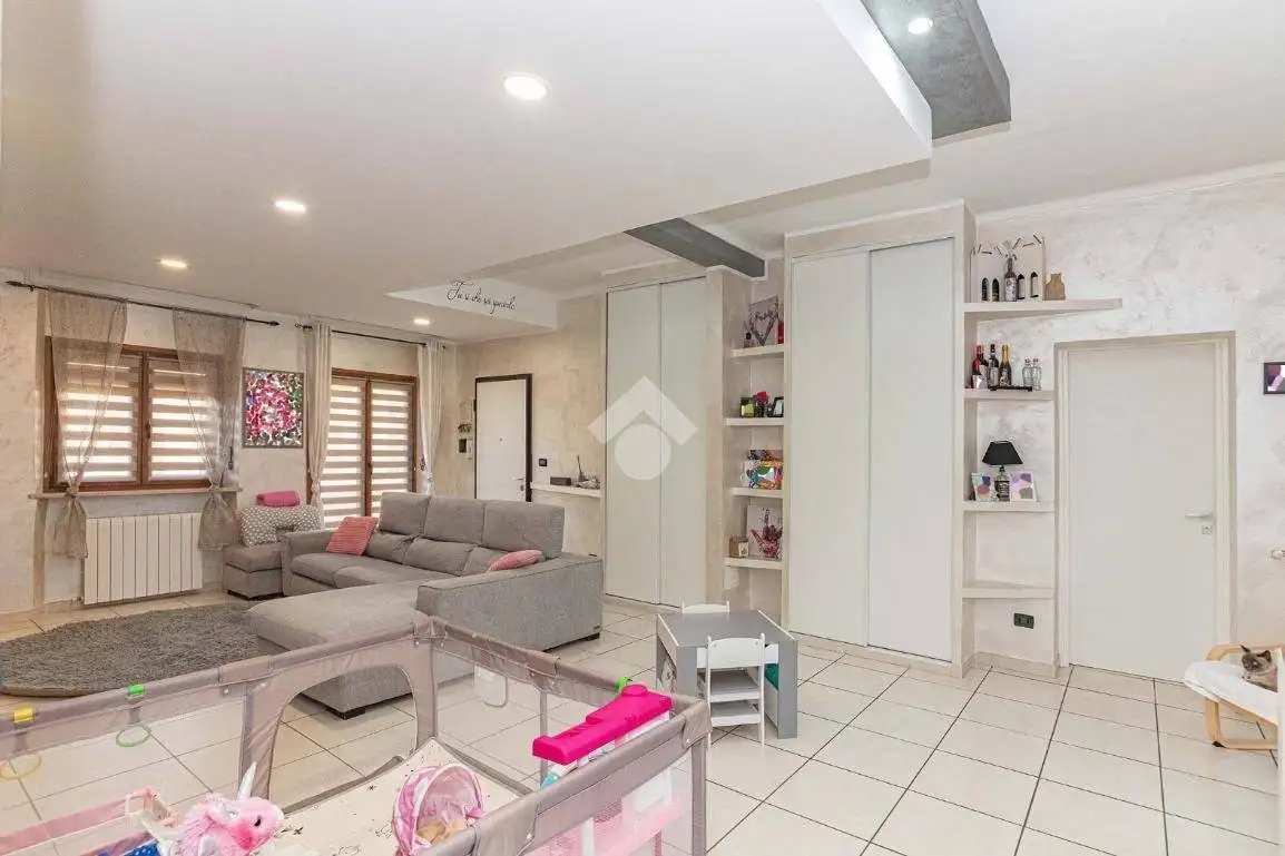 Appartamento via stura 9, Centro, Ciriè - foto 3