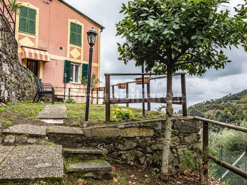 Appartamento in vendita a Vernazza