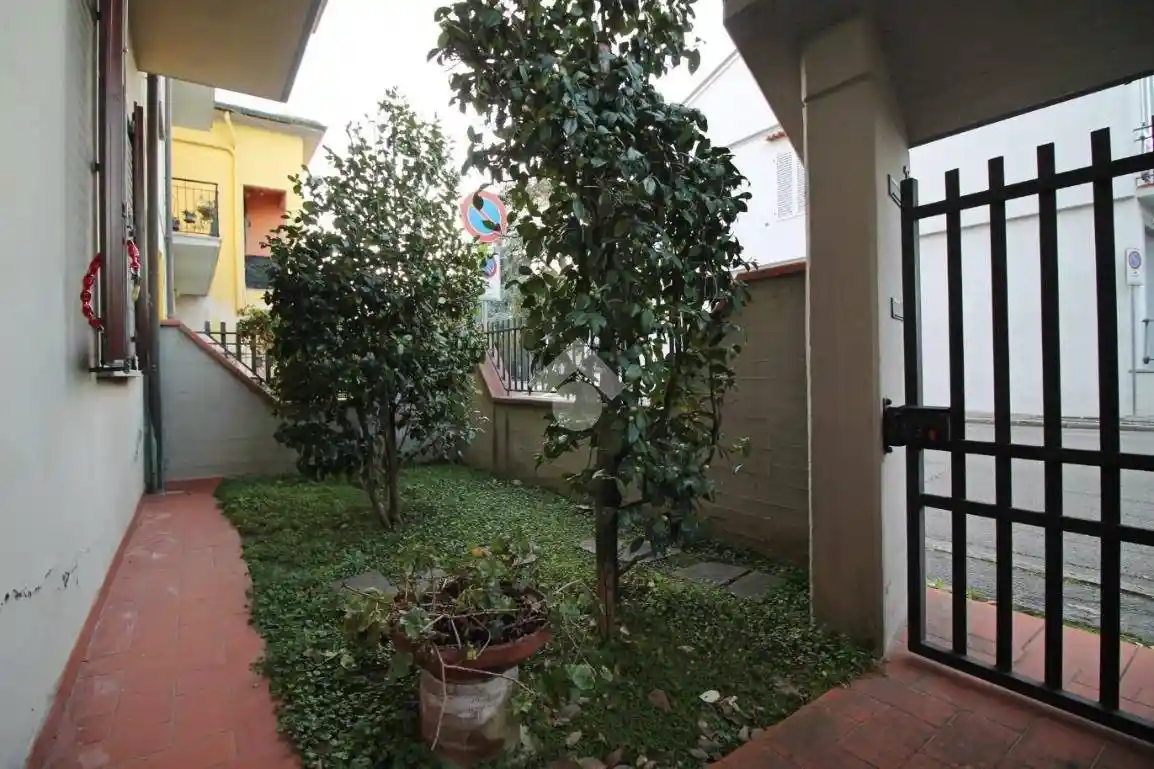 Quadrilocale via Costanza Cepperelli, Cafaggio - Grignano, Prato - foto 2