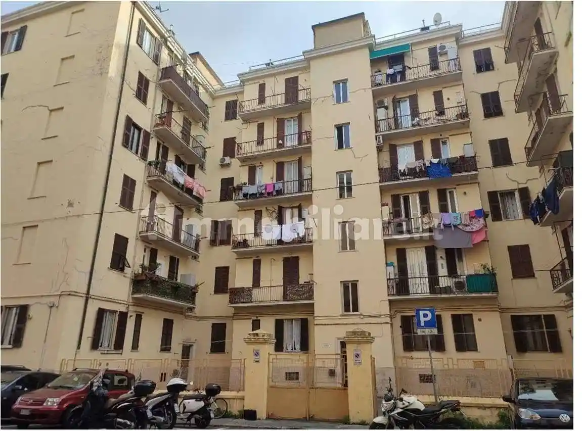 Appartamento in vendita a Genova