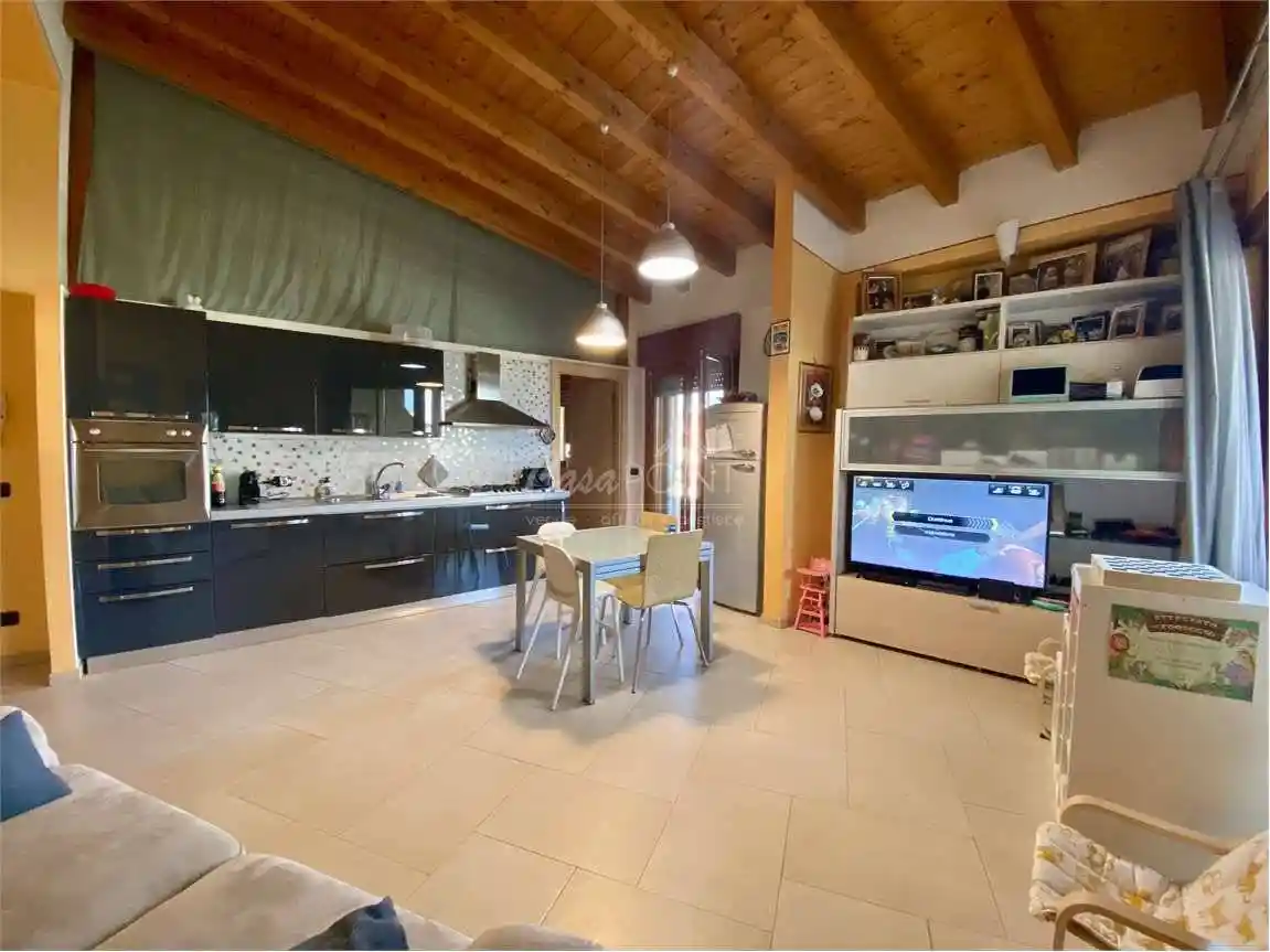 Appartamento in vendita a Rovato