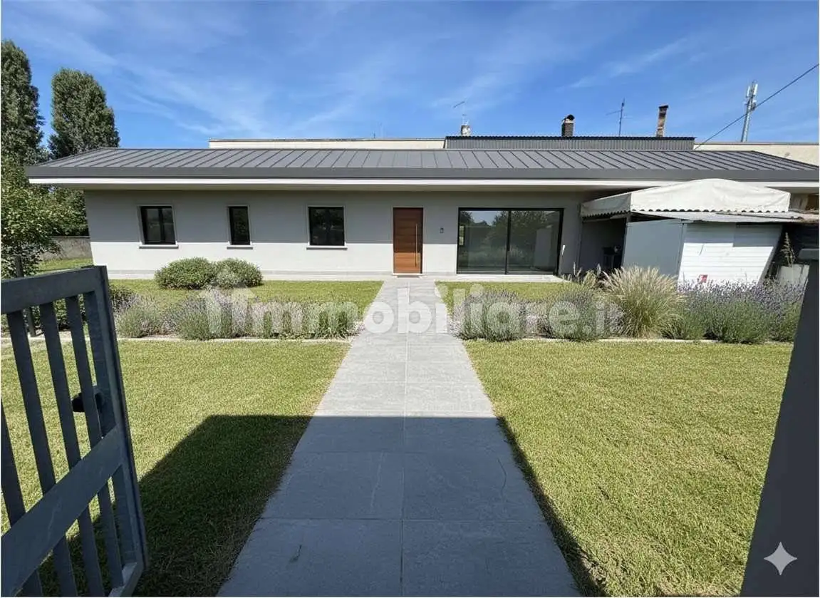 Casa indipendente in vendita a Roverchiara