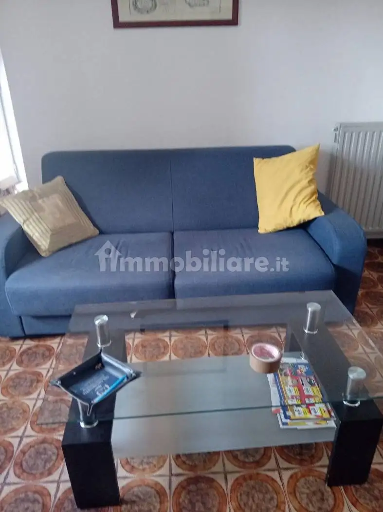 Bilocale largo Enrico Petrella 11, Centro, Caltanissetta - foto 2