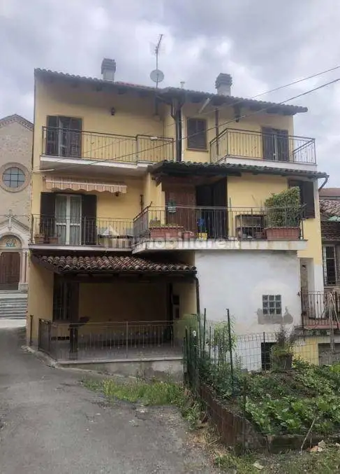 Appartamento in asta a Castel Boglione