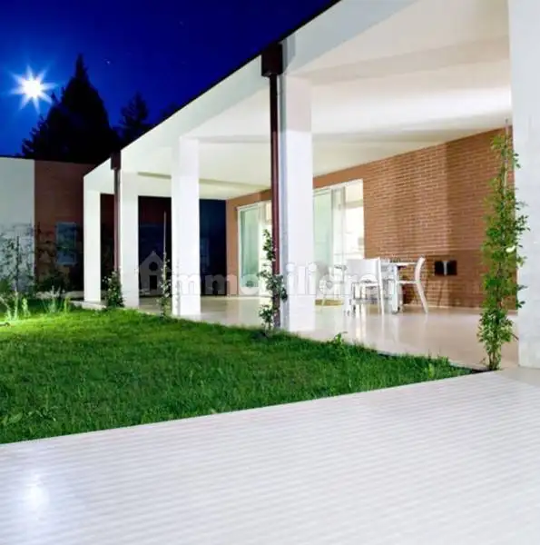 Villa in vendita a Arezzo