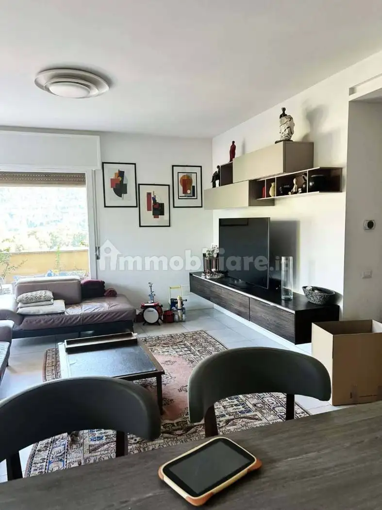 Appartamento in affitto a Cernobbio