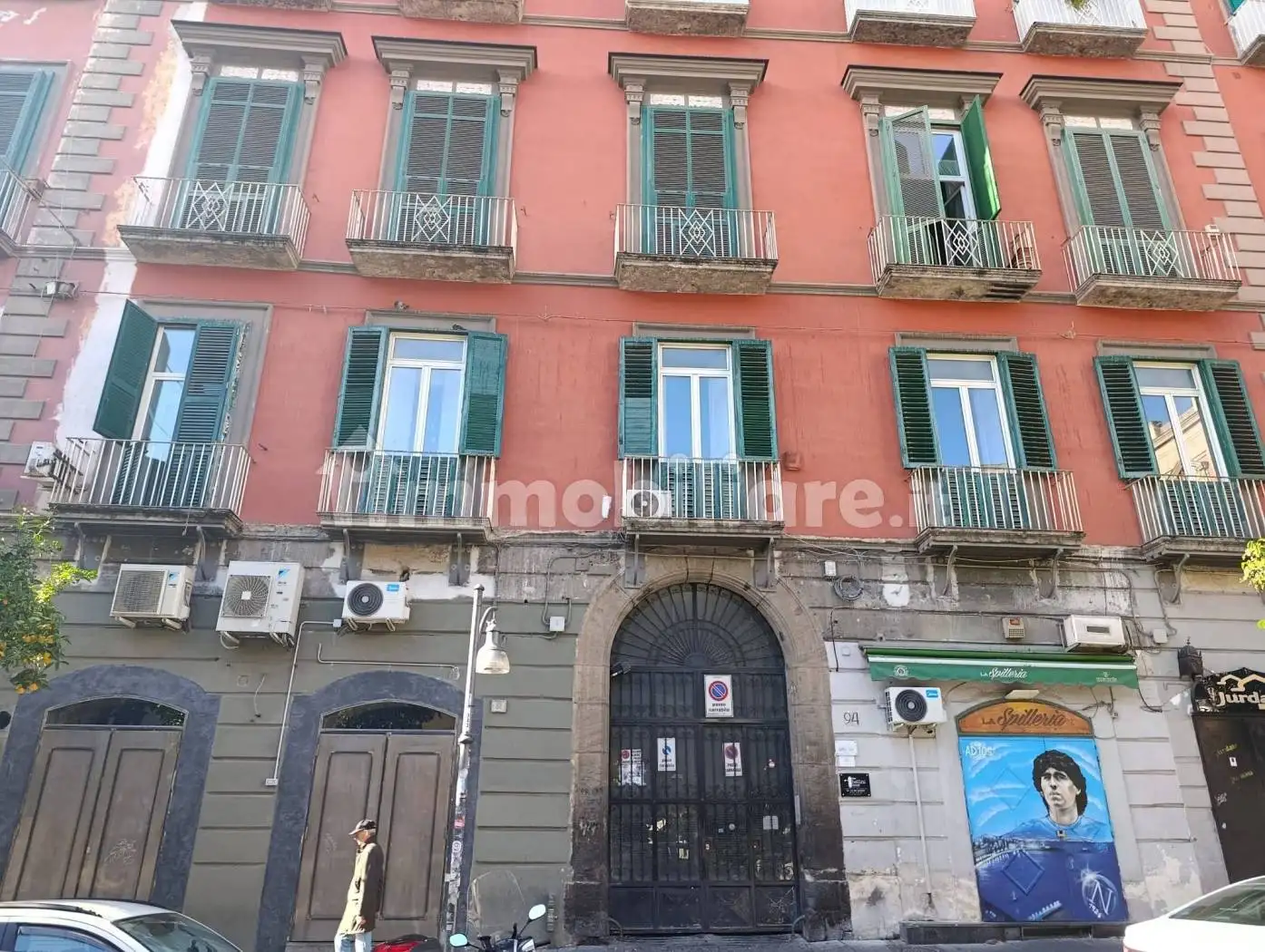 Appartamento in vendita a Napoli