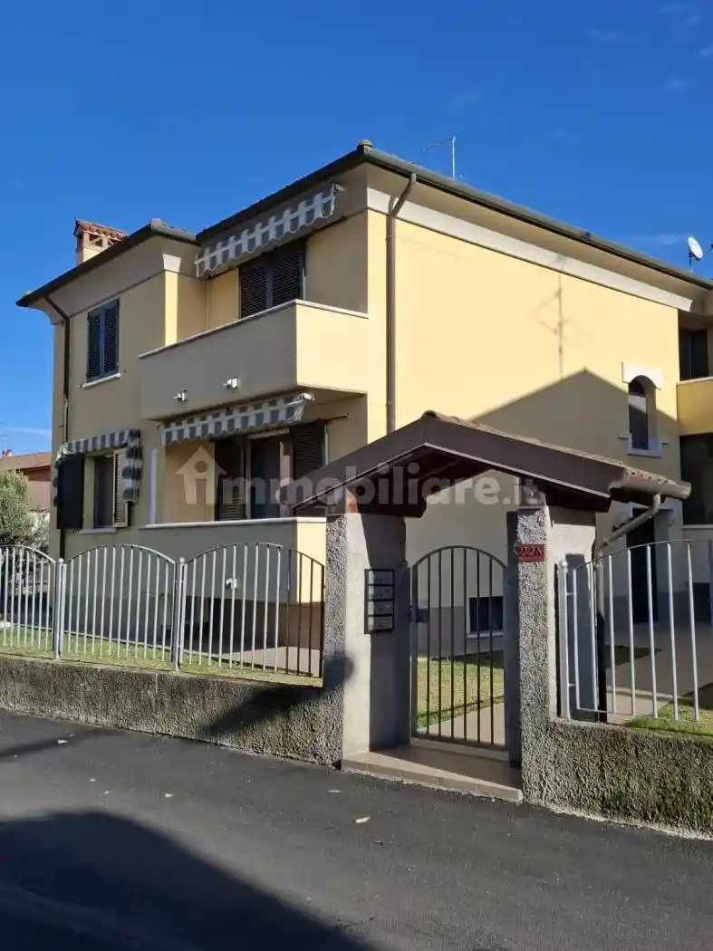 Trilocale via Vittorio Alfieri 22A, Centro, Castiglione d'Adda - foto 2