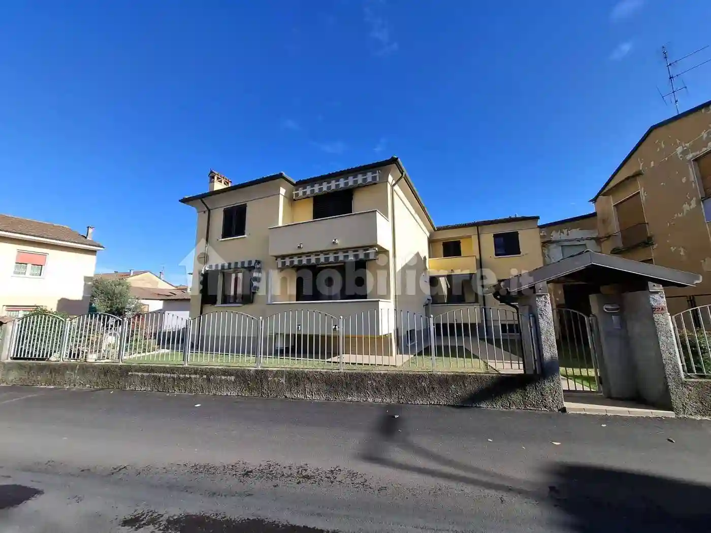 Trilocale via Vittorio Alfieri 22A, Centro, Castiglione d'Adda - foto 4