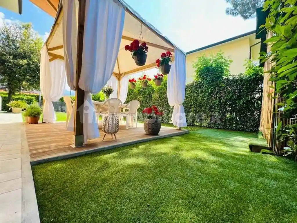 Villa in affitto a Forte dei Marmi