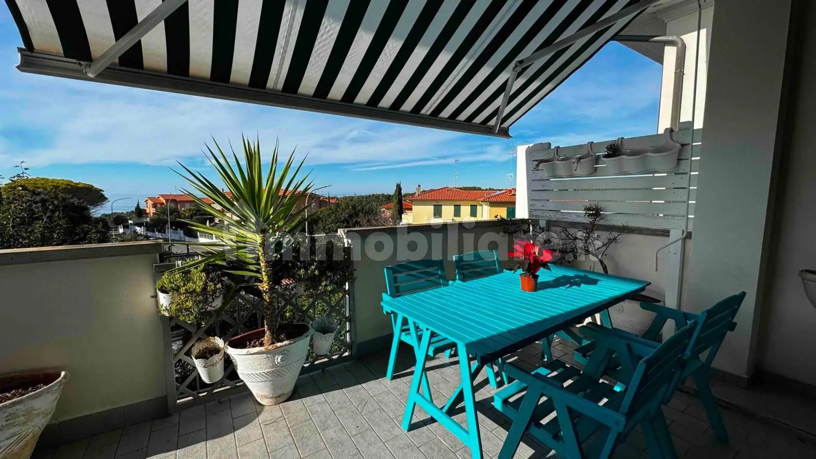 Appartamento in vendita a Rosignano Marittimo