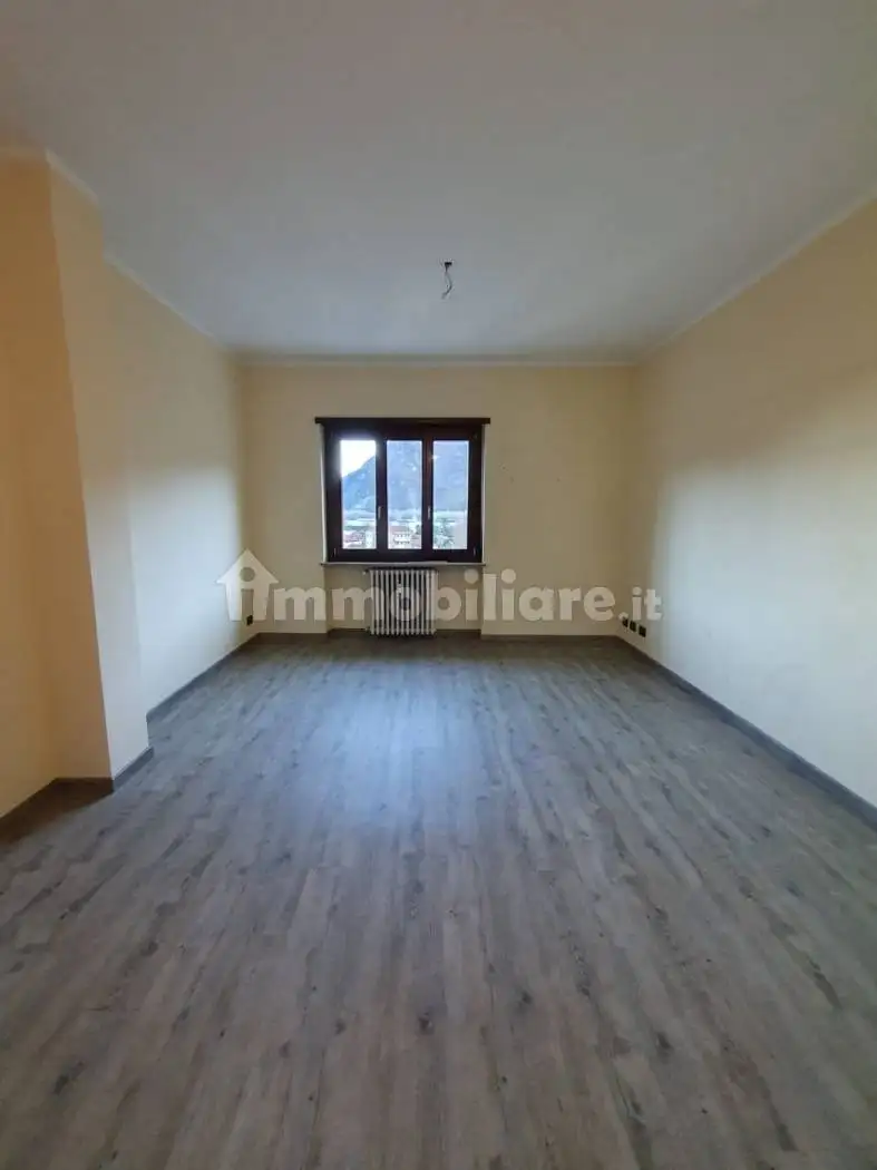 Trilocale via Cesare Battisti 6, Centro, Condove - foto 4