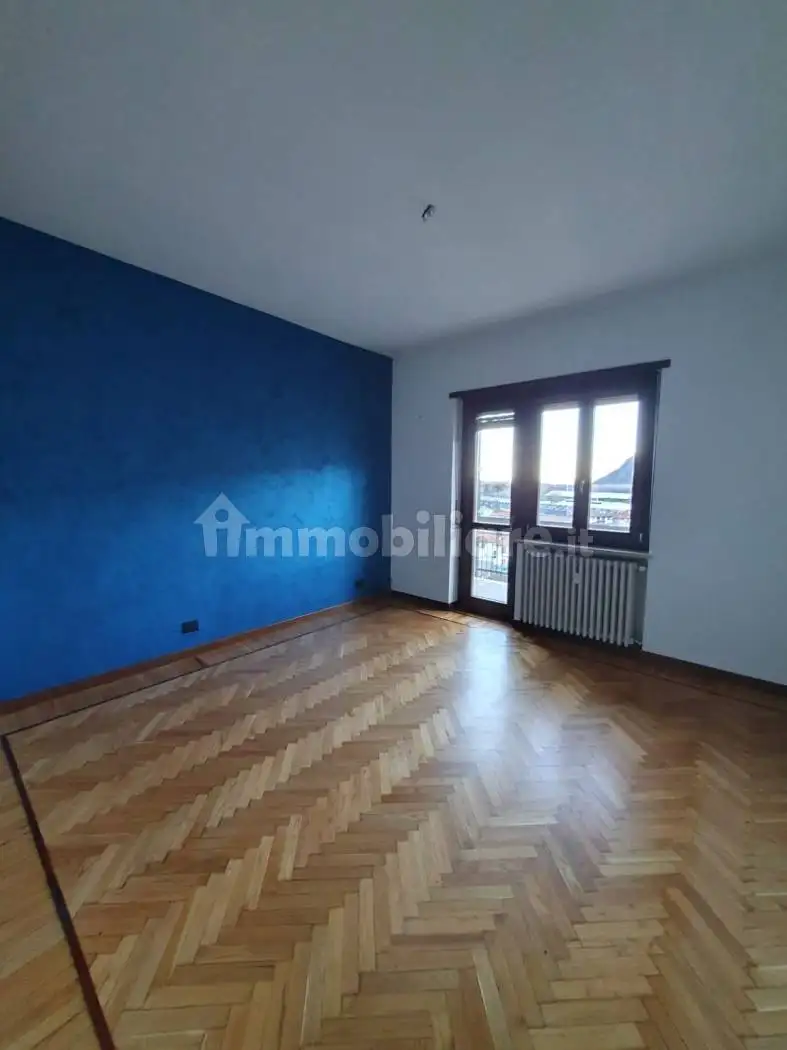 Trilocale via Cesare Battisti 6, Centro, Condove - foto 5