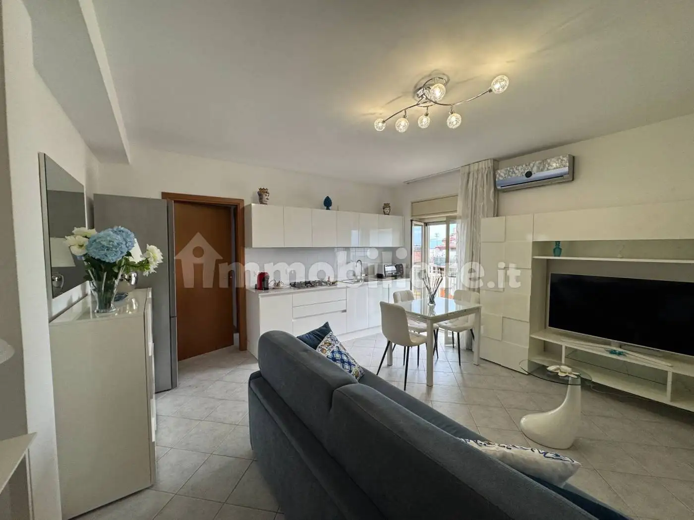 Appartamento in vendita a Roccalumera