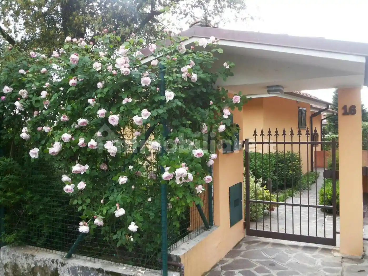 Villa unifamiliare via Monviso 16, Centro, Camparada - foto 3