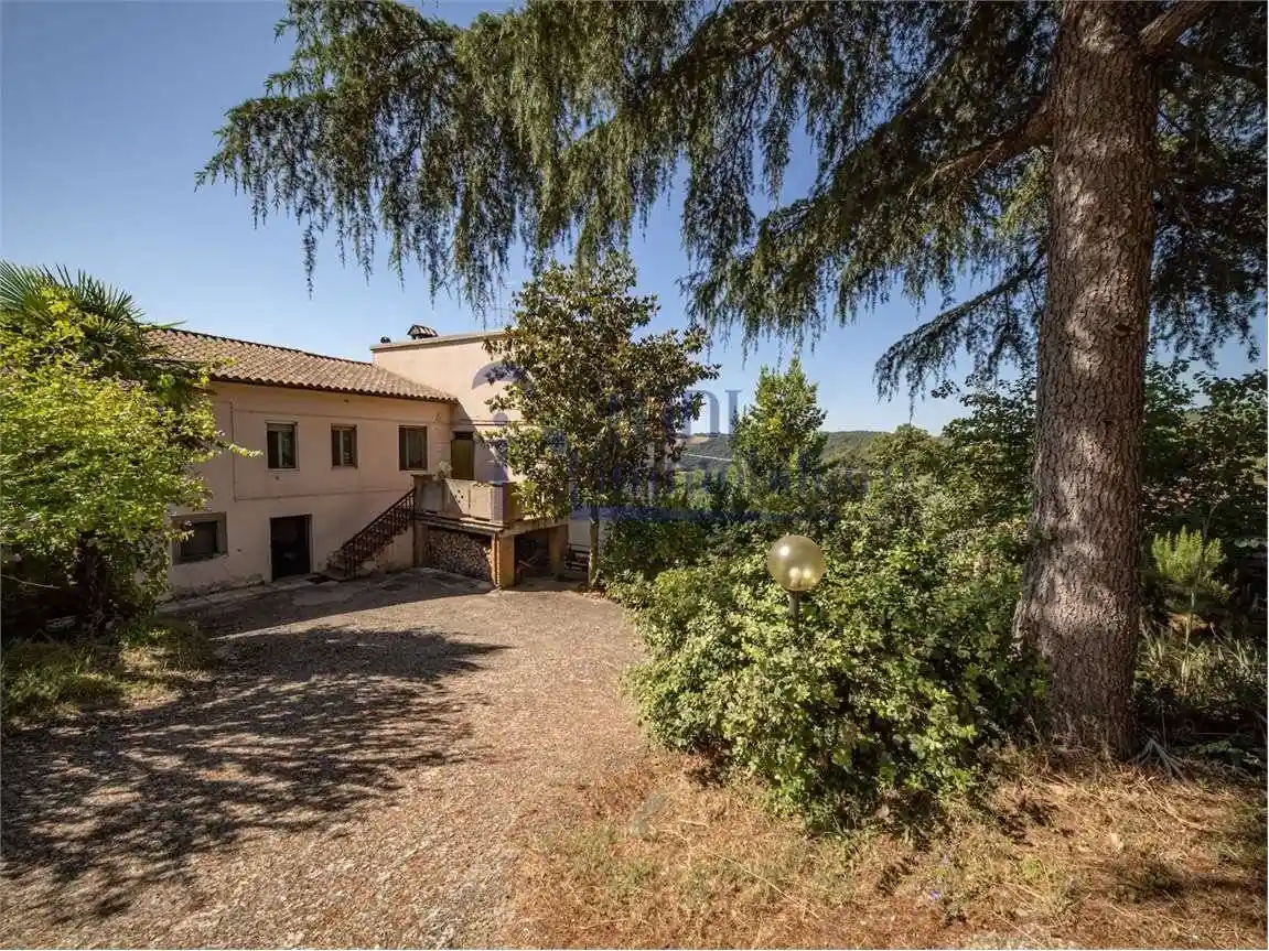 Casa indipendente in vendita a Todi