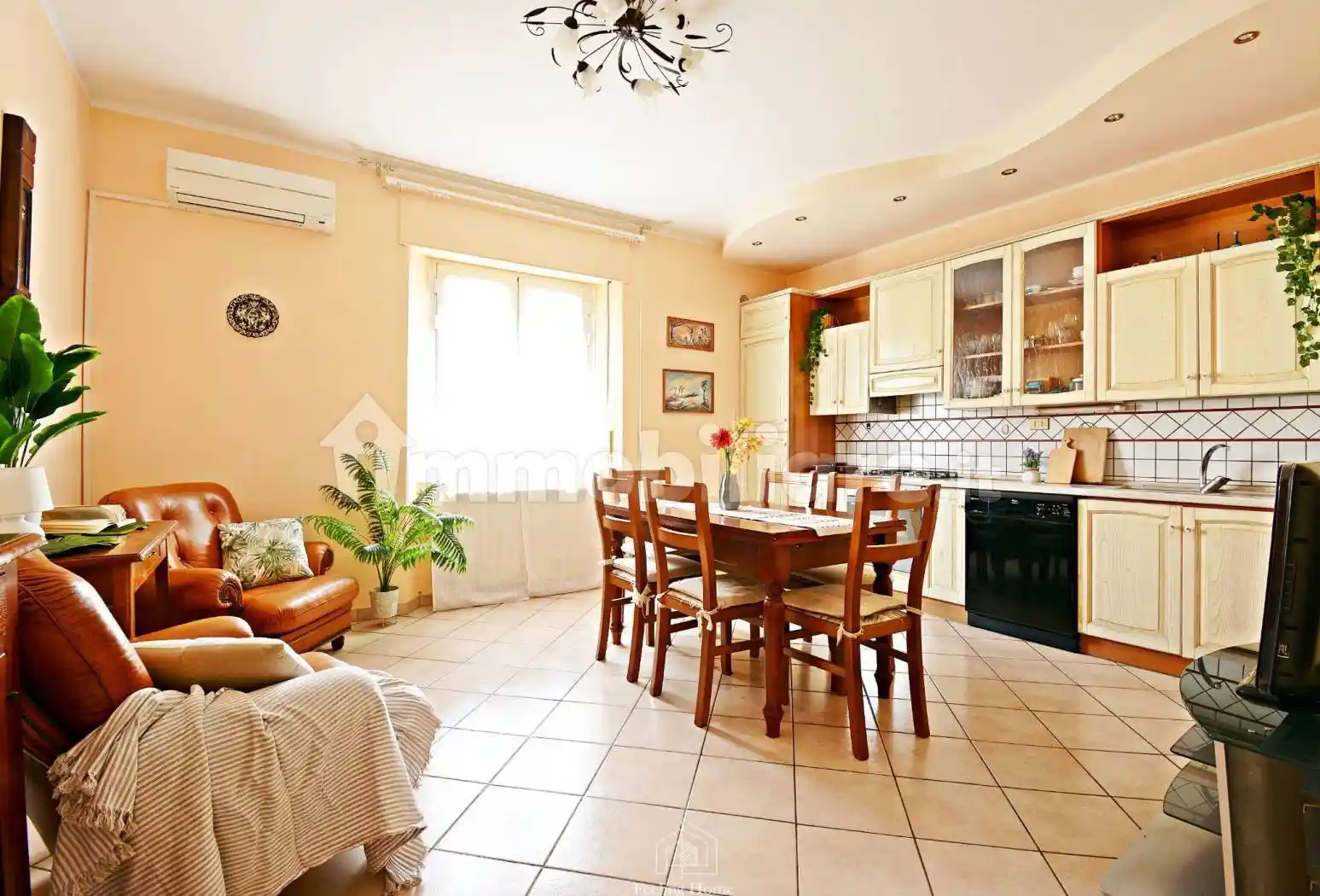 Appartamento in vendita a Campiglia Marittima