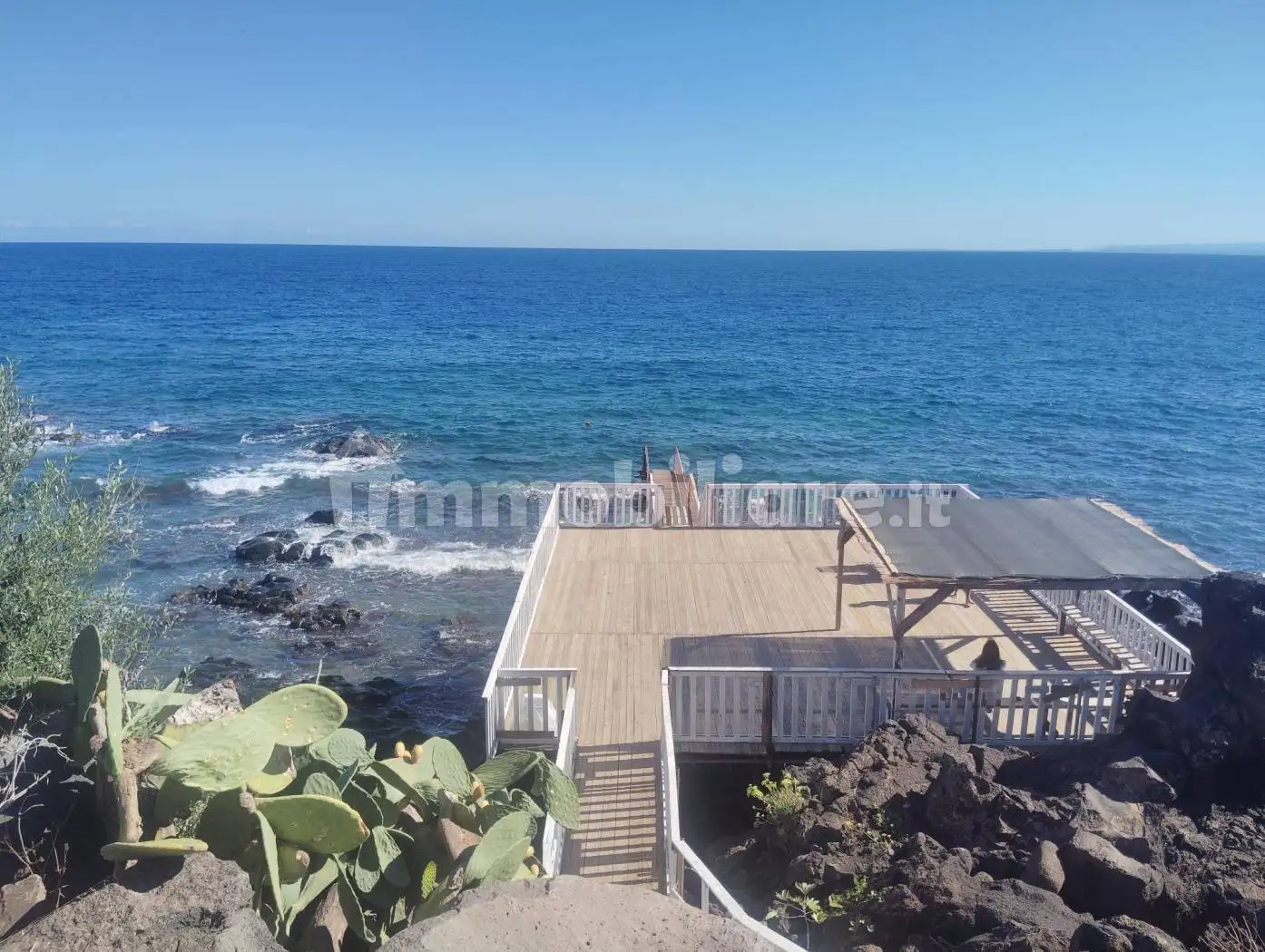 Appartamento in affitto a Aci Castello