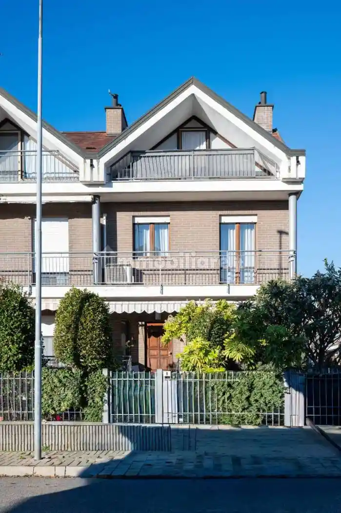 Villa a schiera via Francesco Petrarca 8, Cittadella - Villaggio Dalmazia, Novara - foto 2