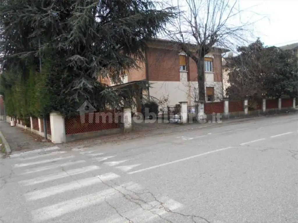 Casa indipendente in asta a Gattatico