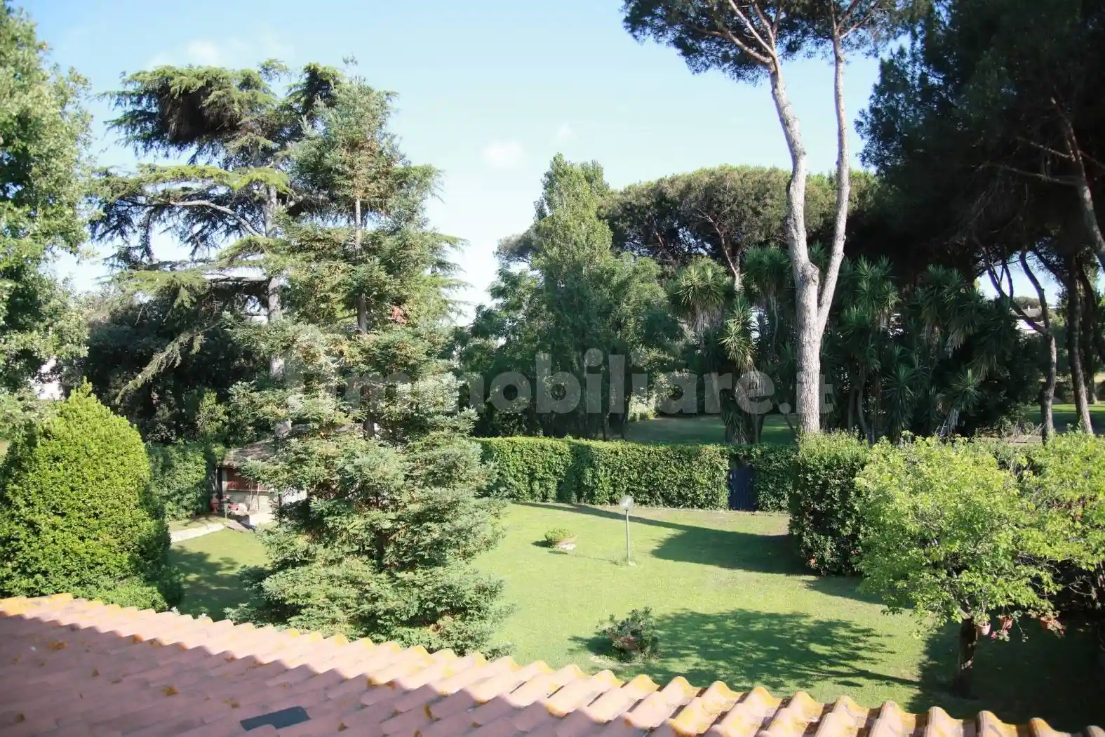 Villa bifamiliare via Pitocrito 19, Casal Palocco, Roma - foto 2