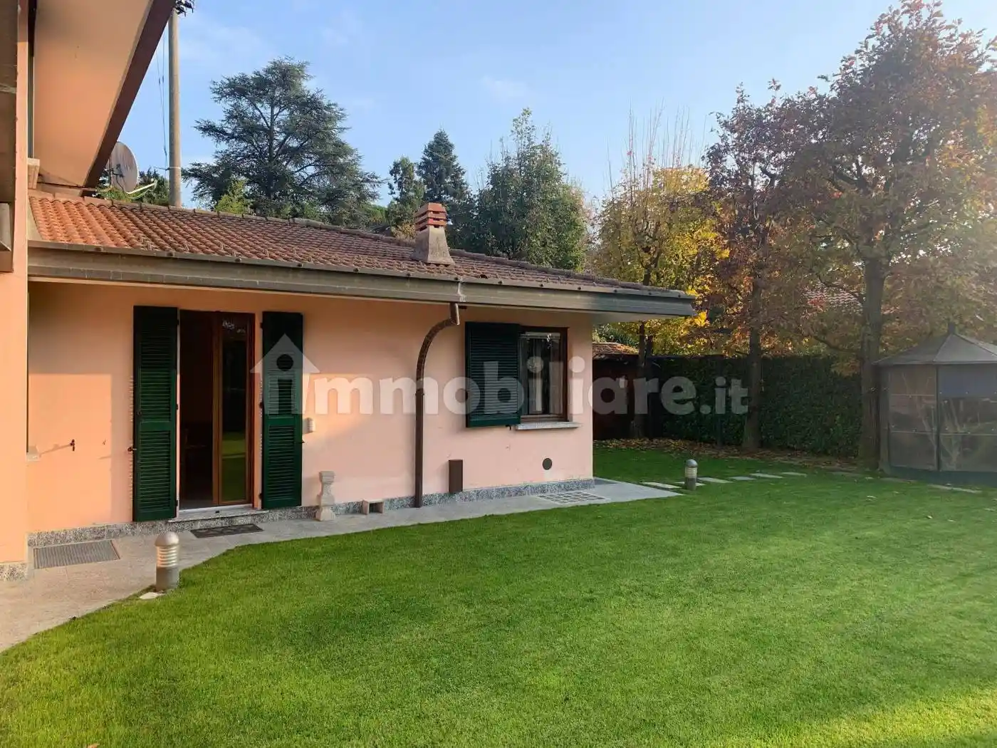 Appartamento in villa via Fratelli Valsecchi 5, Corneno Galliano Carella Mariaga, Eupilio - foto 3